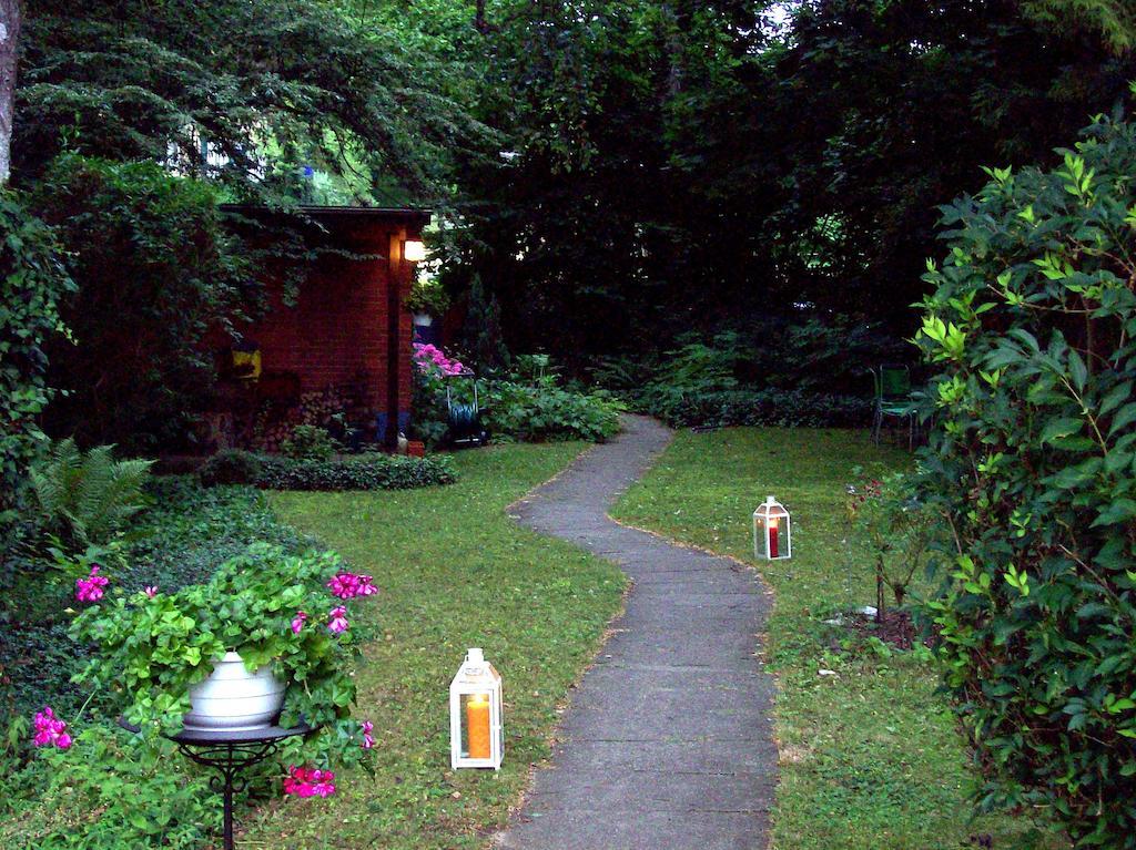 Bed and Breakfast Chez Jean Et Daisy Riehen Экстерьер фото